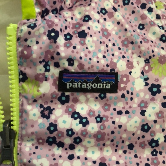 PATAGONIA Reversable Hoodie Jacket - Picture 3 of 4